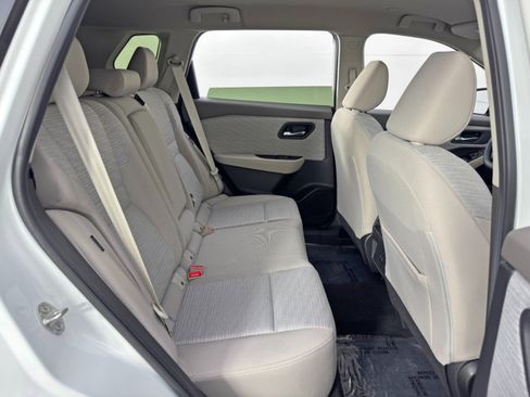 Used 2023 Nissan Rogue SV image 33