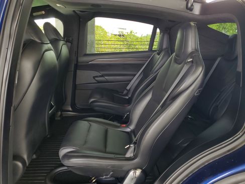 Used 2022 Tesla Model X AWD/4WD image 8