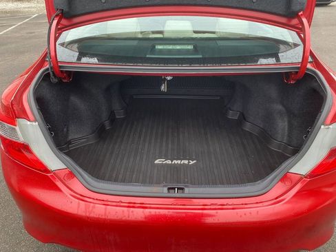 Used 2014 Toyota Camry LE image 25