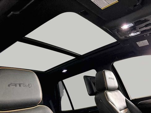Certified 2021 GMC Yukon AT4 w/ AT4 Premium Plus Package AWD/4WD image 14