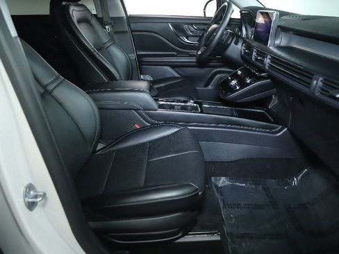 Certified 2022 Lincoln Corsair AWD w/ Equipment Group 101A image 33