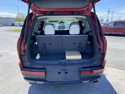 Used 2025 Hyundai Santa Fe SEL AWD/4WD image 11