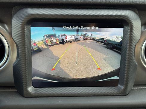 Certified 2023 Jeep Wrangler Unlimited Rubicon 4xe image 17