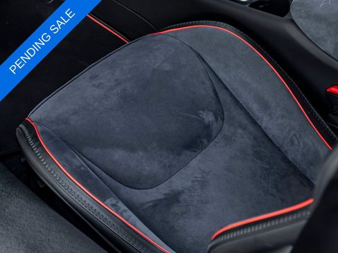 Used 2025 McLaren Artura RWD image 17