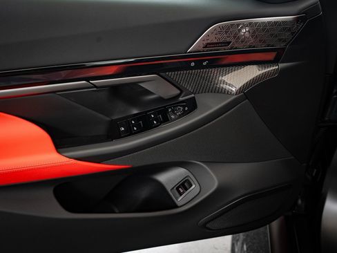 New 2025 BMW M5 Touring image 17