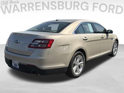 Used 2018 Ford Taurus SEL w/ Equipment Group 201A FWD image 7