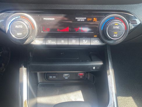 Used 2024 Kia Forte GT-Line w/ GT-Line Premium Package FWD image 27