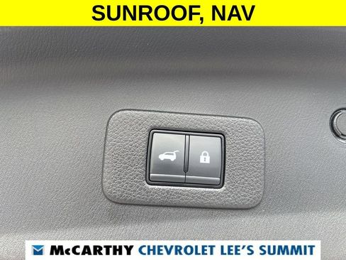 Used 2024 Nissan Armada SL image 48