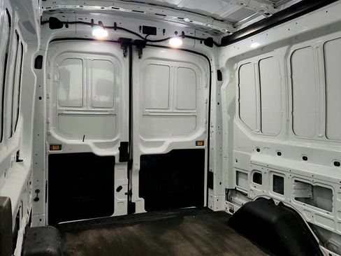 Used 2024 Ford Transit 250 148 Medium Roof RWD image 24