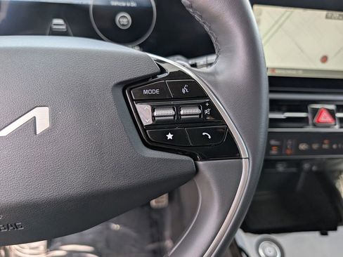 Certified 2025 Kia Niro Wave w/ Wave Preserve Package FWD image 26