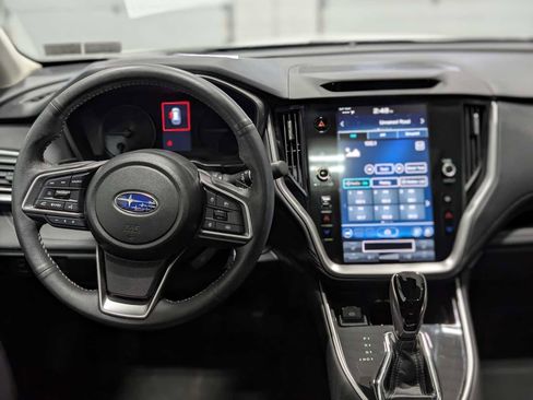 Used 2025 Subaru Outback Limited image 5