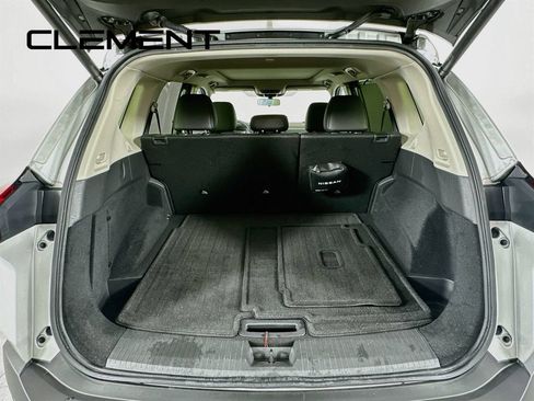 Used 2023 Nissan Rogue SV w/ SV Premium B Package AWD/4WD image 11