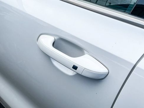 Certified 2023 Kia Sorento EX FWD image 10