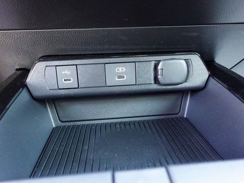 New 2026 Toyota Prius XLE image 26