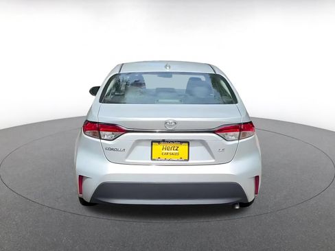 Used 2025 Toyota Corolla LE FWD image 12