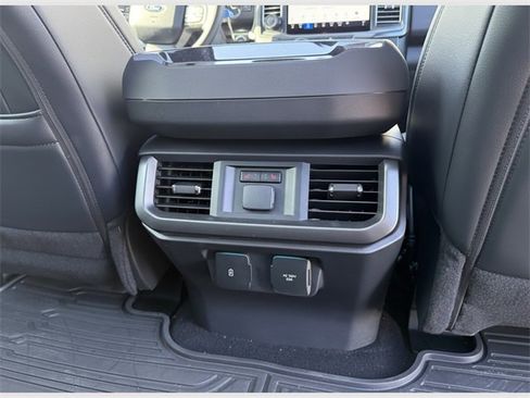 Used 2025 Ford F150 Lariat w/ Equipment Group 502A High image 32