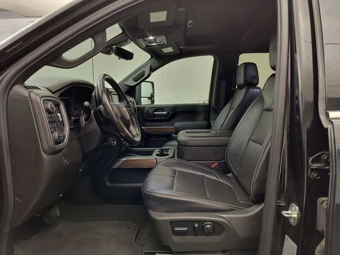 Used 2022 Chevrolet Silverado 3500 High Country w/ Z71 Off-Road Package AWD/4WD image 5