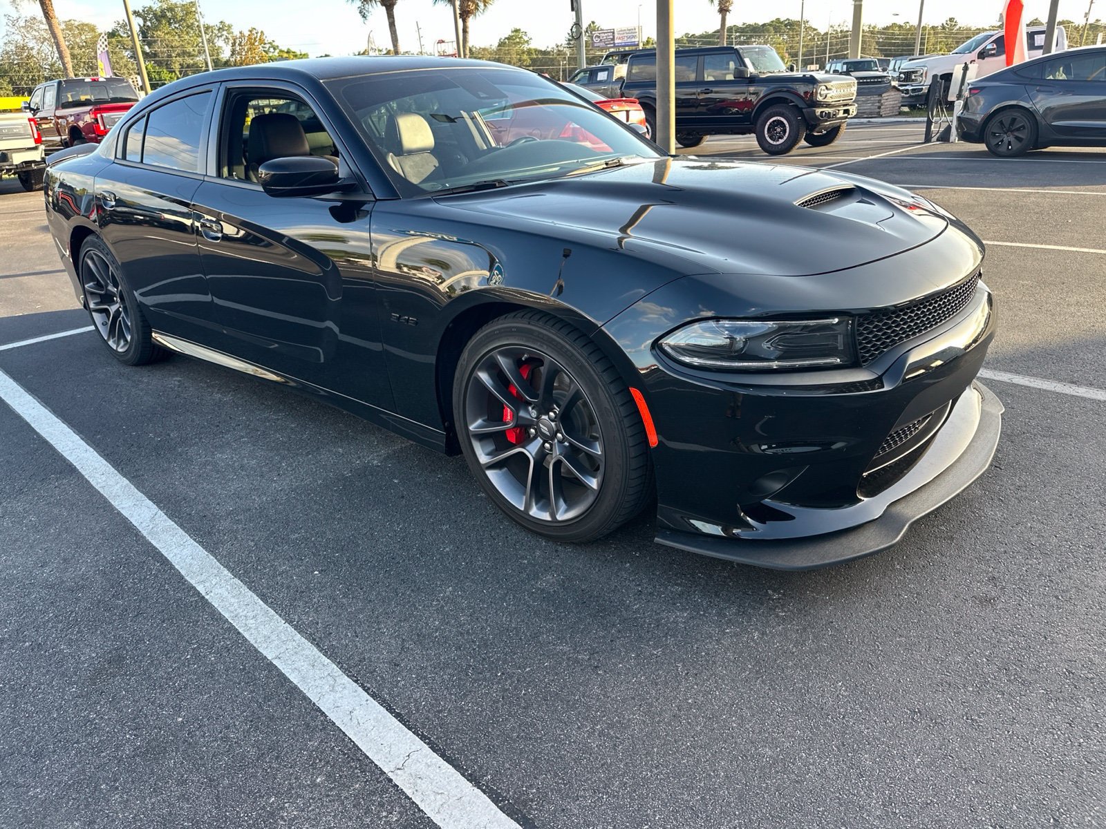 Used 2023 Dodge Charger R/T w/ Plus Group RWD image 1