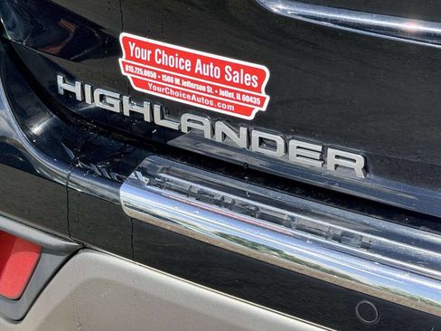 Used 2023 Toyota Highlander Platinum FWD image 9