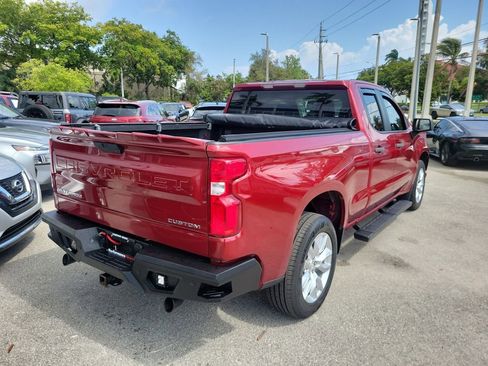Used 2019 Chevrolet Silverado 1500 Custom w/ Custom Value Package image 9