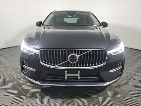 Certified 2023 Volvo XC60 B5 Ultimate w/ Climate Package FWD image 2