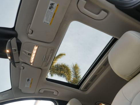 Used 2021 Mercedes-Benz C 300 Sedan image 22