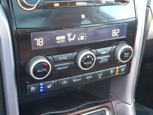 Used 2019 Subaru Ascent Touring w/ Popular Package #3 image 18