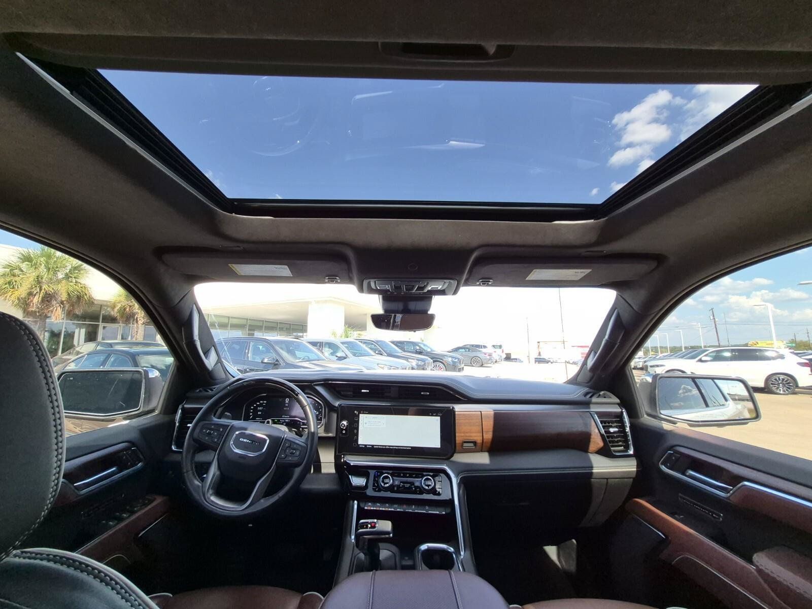 Used 2025 GMC Sierra 1500 Denali Ultimate AWD/4WD image 26