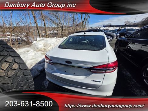 Used 2018 Ford Fusion S image 3