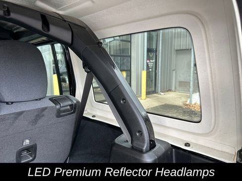 Used 2024 Jeep Wrangler Unlimited w/ Convenience Group image 27