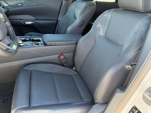 New 2026 Lexus RX 450h AWD image 22