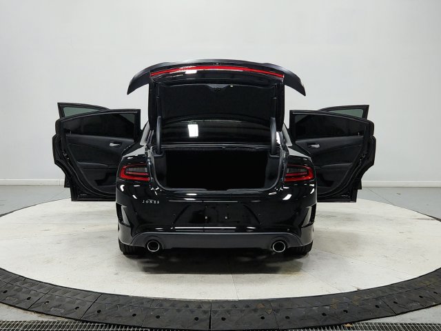Used 2023 Dodge Charger R/T w/ Plus Group RWD image 15