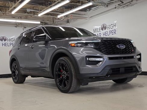 Used 2021 Ford Explorer ST w/ Equipment Group 401A AWD/4WD image 5