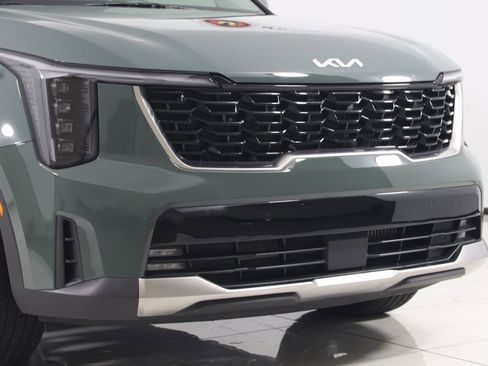 Used 2025 Kia Sorento EX image 40