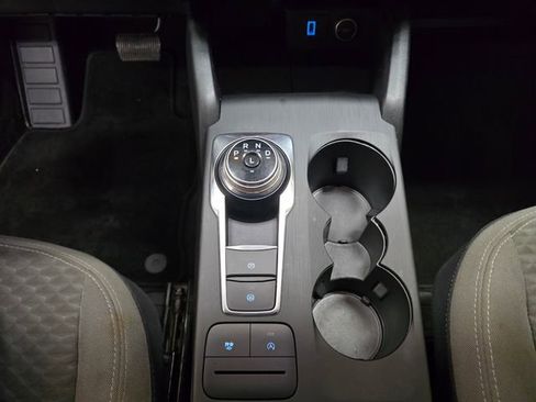 Used 2020 Ford Escape SE image 20