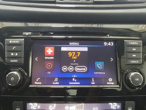 Used 2018 Nissan Rogue SV image 21