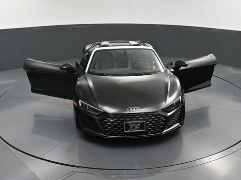 Used 2023 Audi R8 V10 performance w/ Carbon Exterior Package RWD image 32