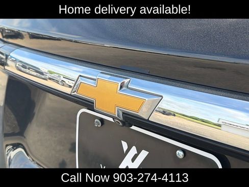 Used 2022 Chevrolet Traverse LS image 9