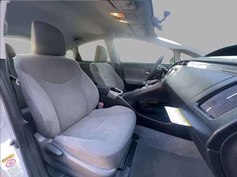 Used 2014 Toyota Prius Prime Plug-In Hybrid FWD image 36