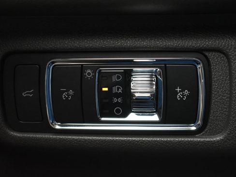 Used 2023 Lincoln Corsair Reserve w/ Equipment Group 201A AWD/4WD image 19