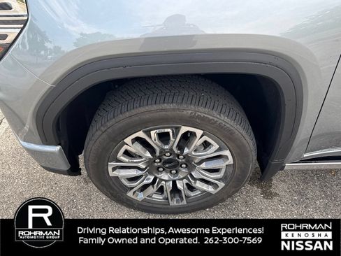 Used 2026 GMC Sierra 1500 Denali Ultimate AWD/4WD image 10