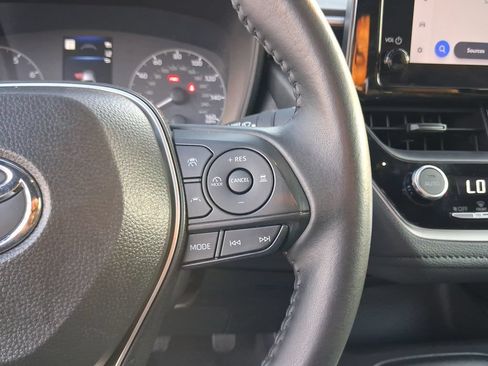 Used 2025 Toyota Corolla SE FWD image 19