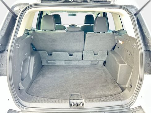 Used 2017 Ford Escape S FWD image 9