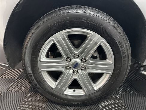 Used 2021 Ford Expedition XLT AWD/4WD image 40