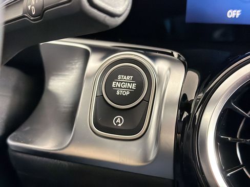 Used 2026 Mercedes-Benz GLB 250 4MATIC image 26