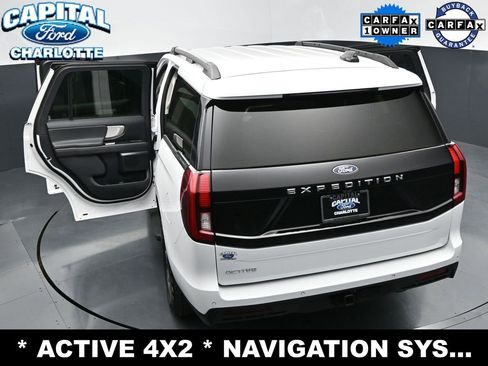 Used 2025 Ford Expedition Active RWD image 36