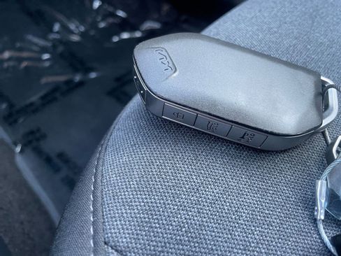 Used 2025 Kia K4 LXS image 28