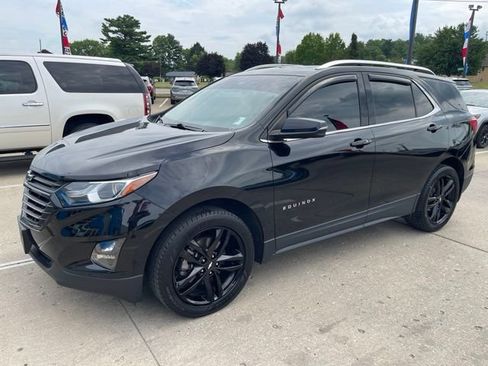 Used 2020 Chevrolet Equinox LT w/ Midnight Edition AWD/4WD image 2