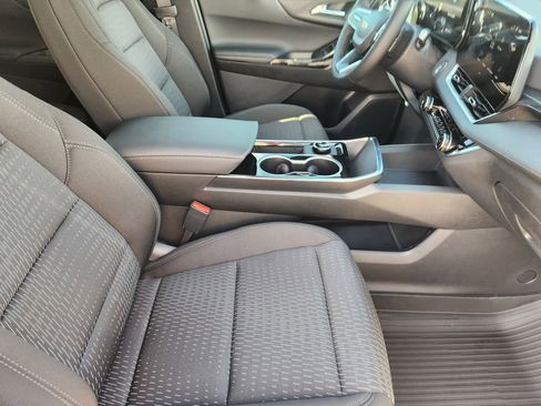 New 2026 Chevrolet Equinox LT FWD image 10