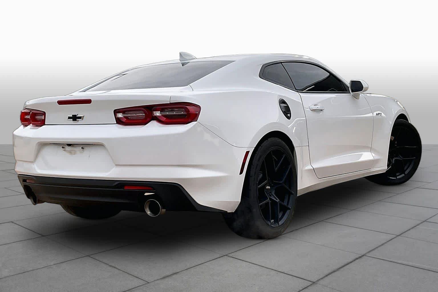 Used 2023 Chevrolet Camaro LT w/ Technology Package RWD image 14